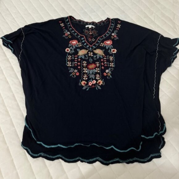 CAITE Beach Coverup - Picture 2 of 4